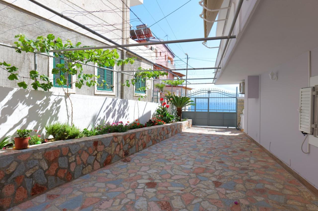 Kosta * Sarande