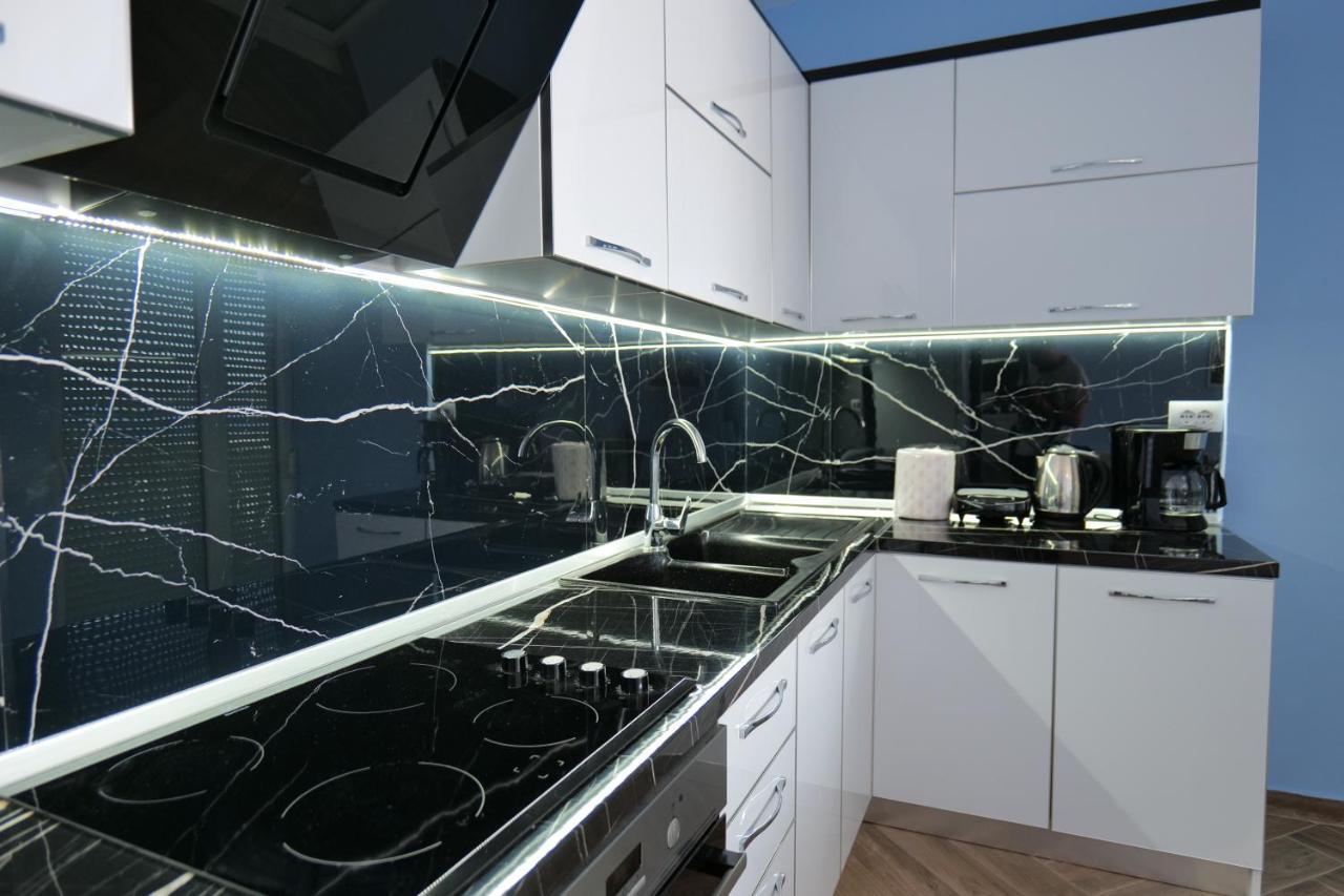 Kosta Apartment Sarande